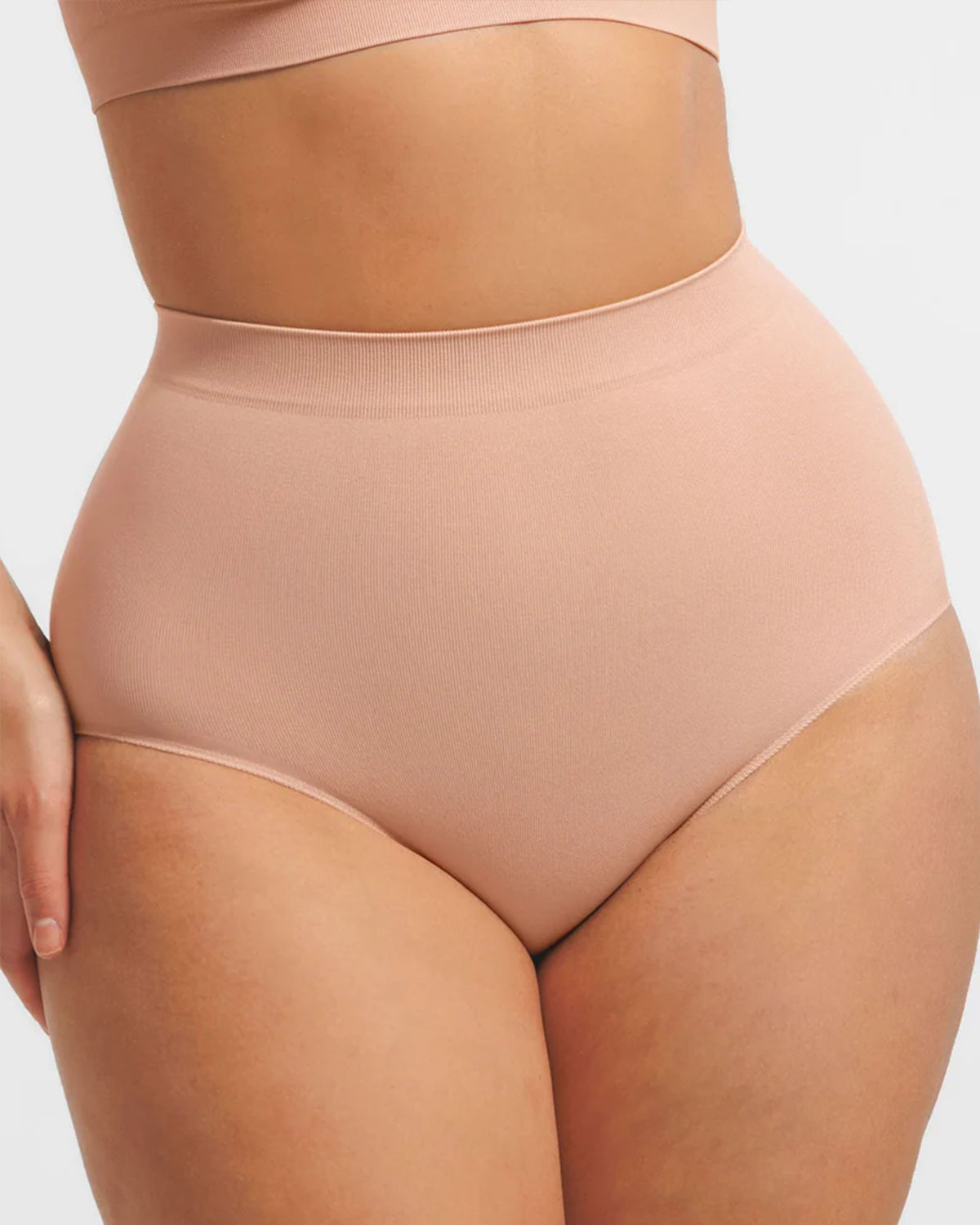 Nahtloser Mid-Waist Shaping-Slip – Glättet Bauch & Hüften