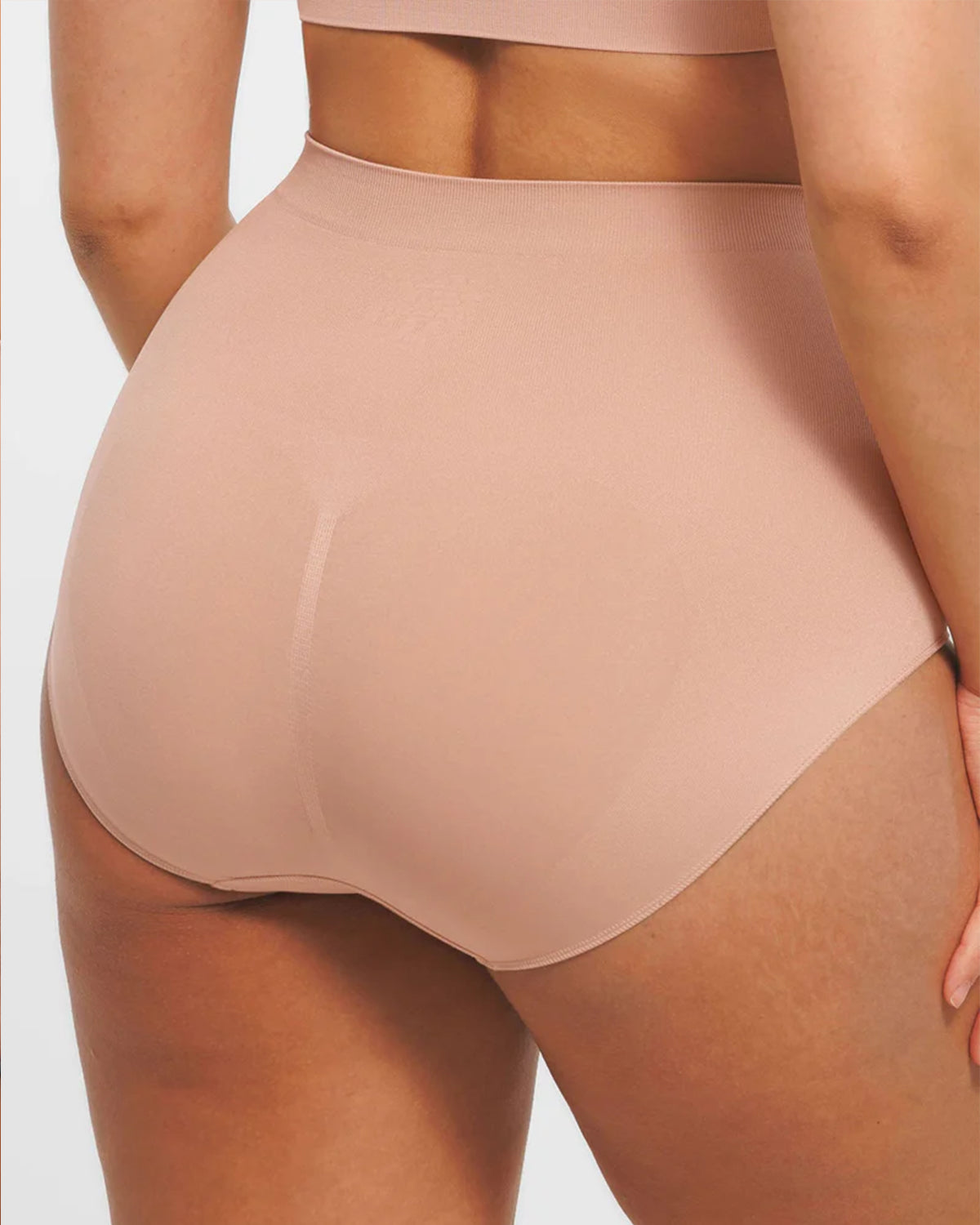 Nahtloser Mid-Waist Shaping-Slip – Glättet Bauch & Hüften