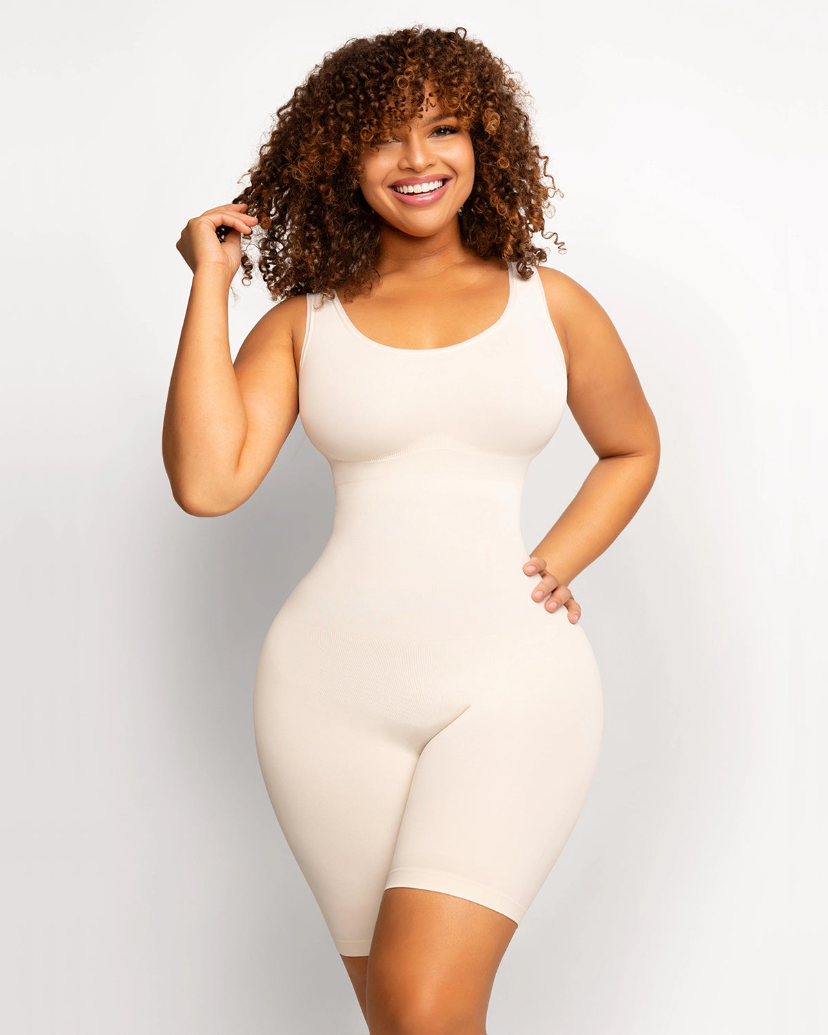 Nahtloser Shapewear Jumpsuit mit breiten Trägern & Figurformung