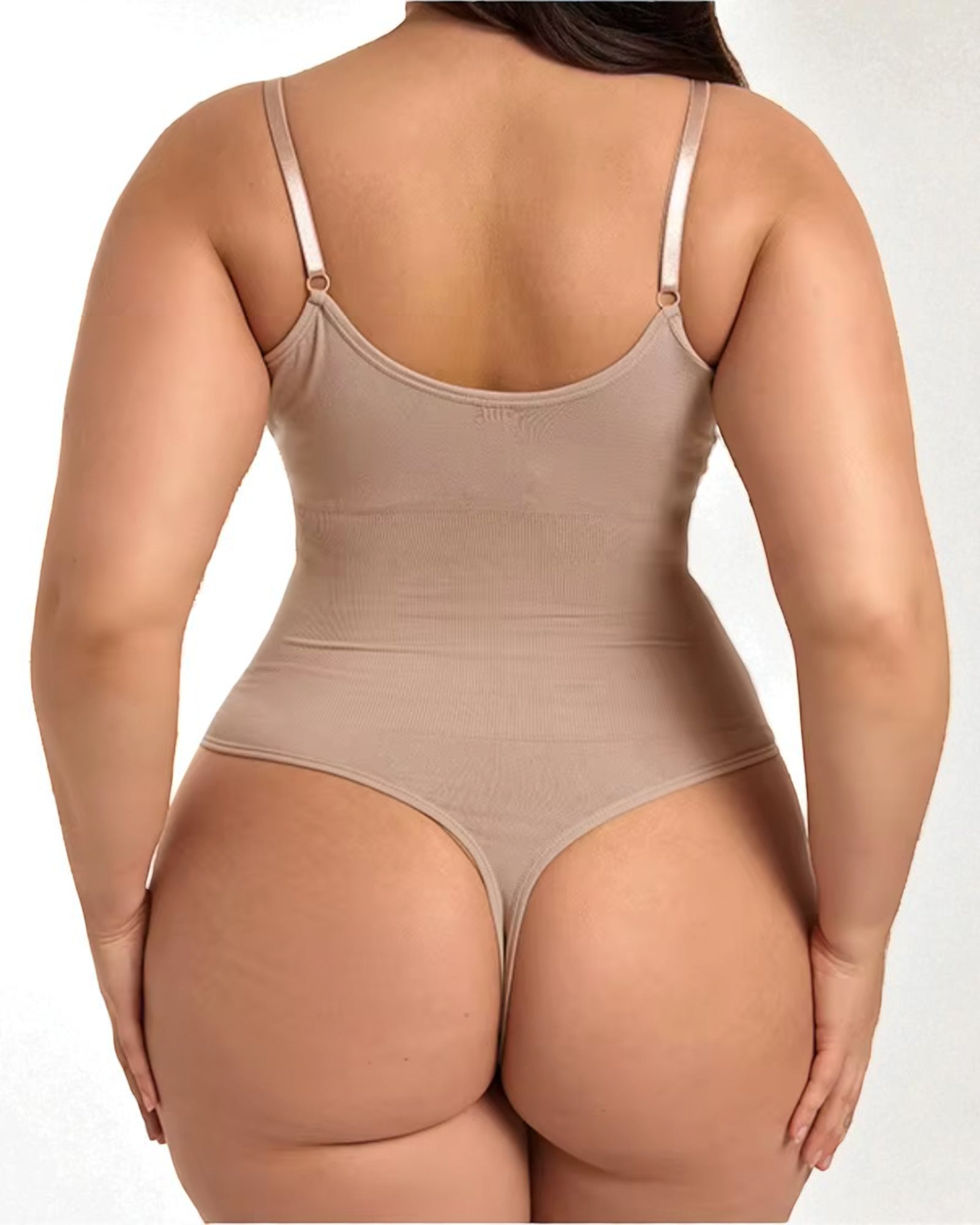 Nahtloser String Body mit 3D-Ausschnitt | Komfort & Figurformung