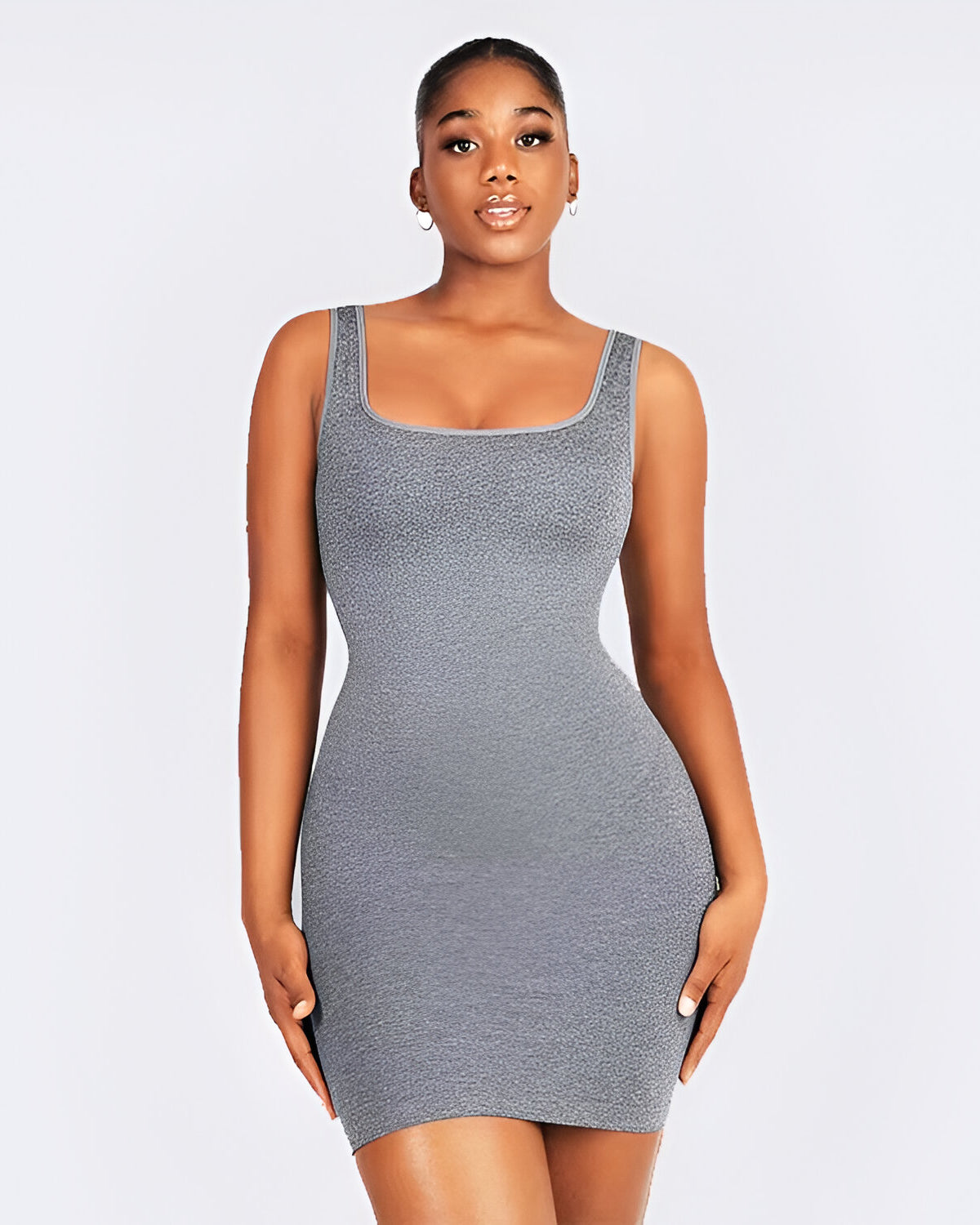 Nahtloses Shaping-Kleid mit eckigem Ausschnitt & integrierten BH-Pads