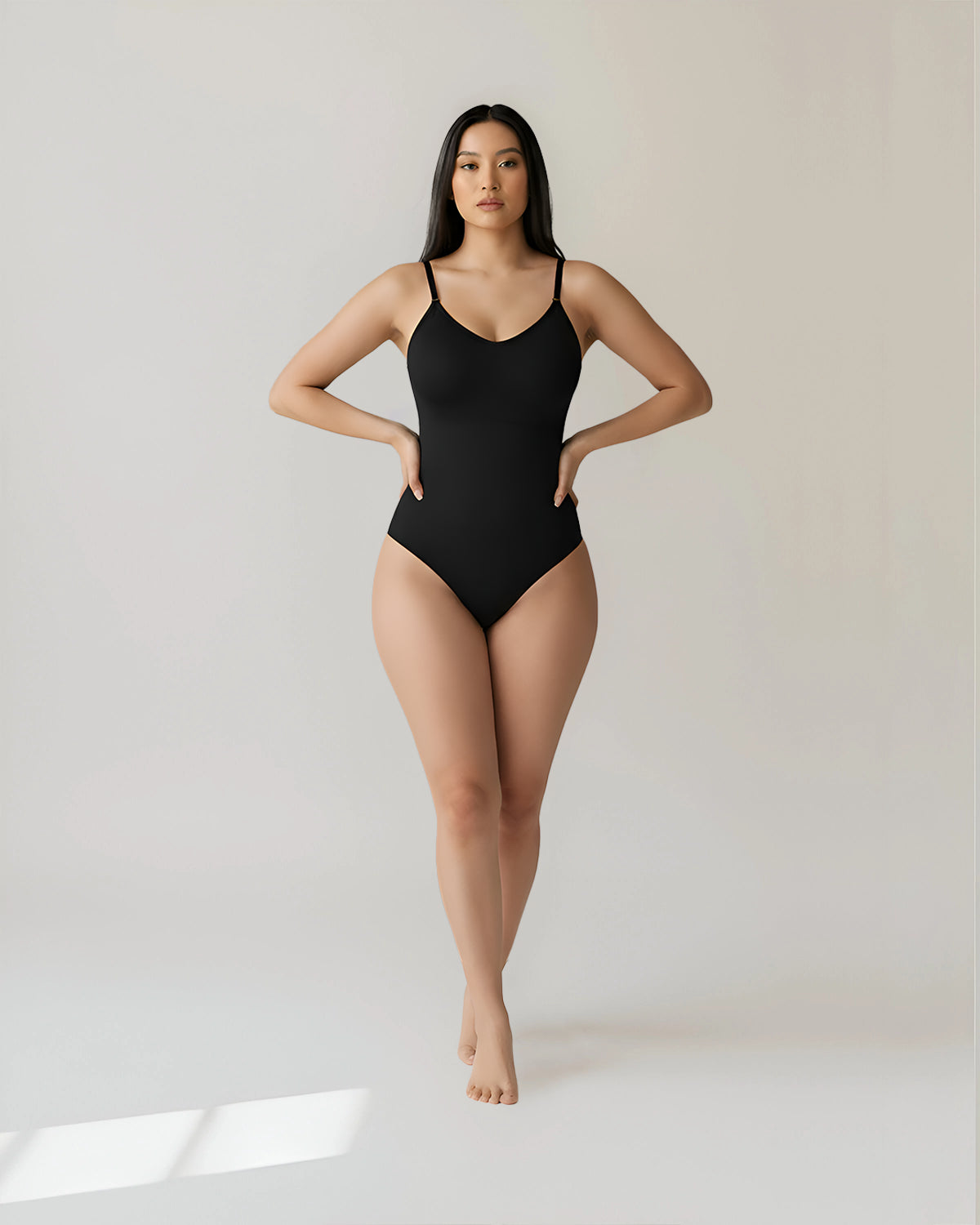 Nahtloser String Body mit 3D-Ausschnitt | Komfort & Figurformung